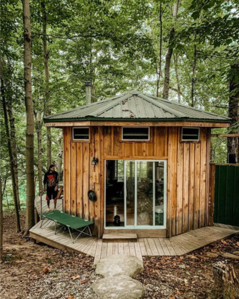 Secluded Tiny “Ginseng House” Artist's Retreat